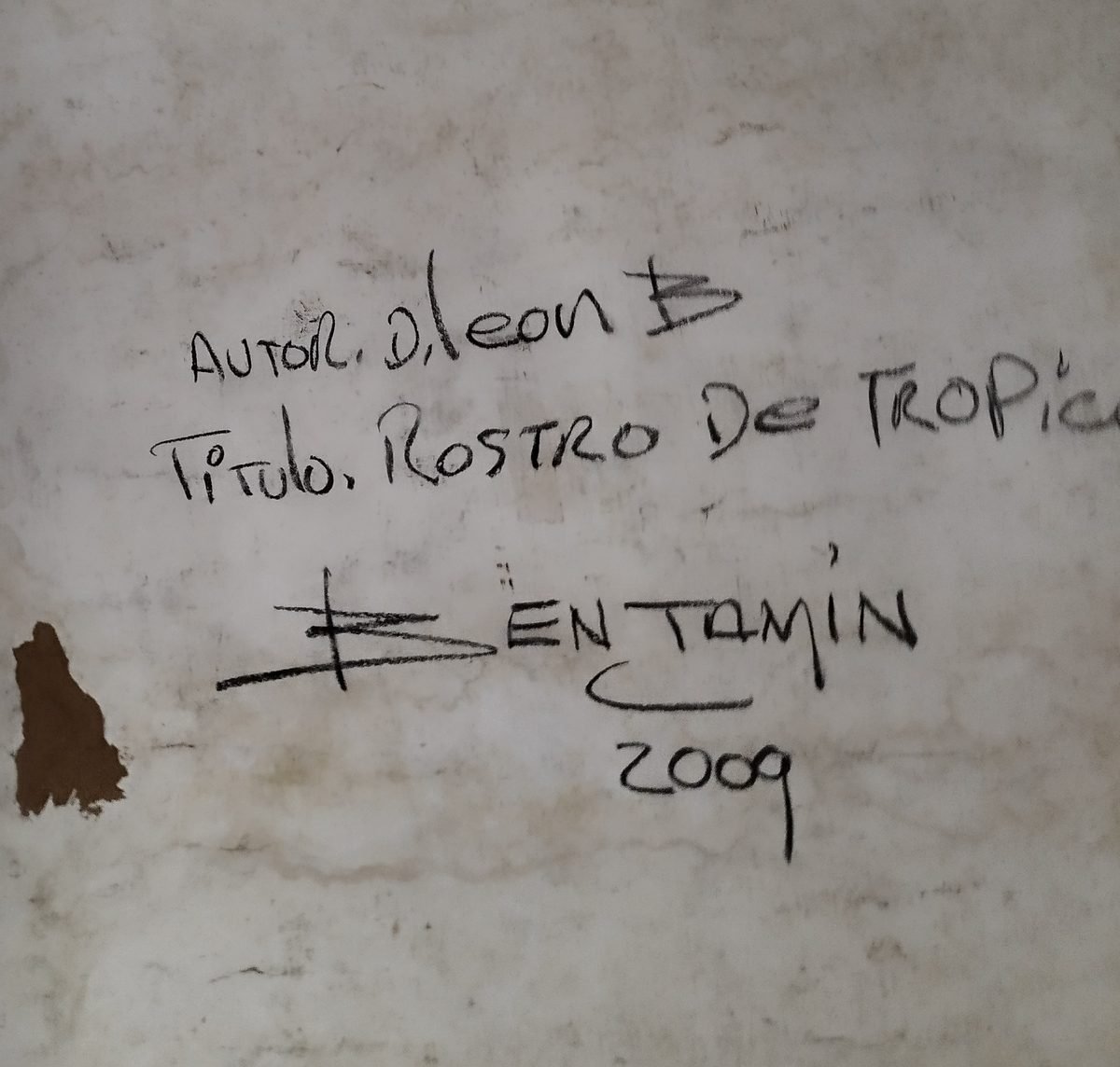 Respaldo Autografiado: Rostro de Tropico